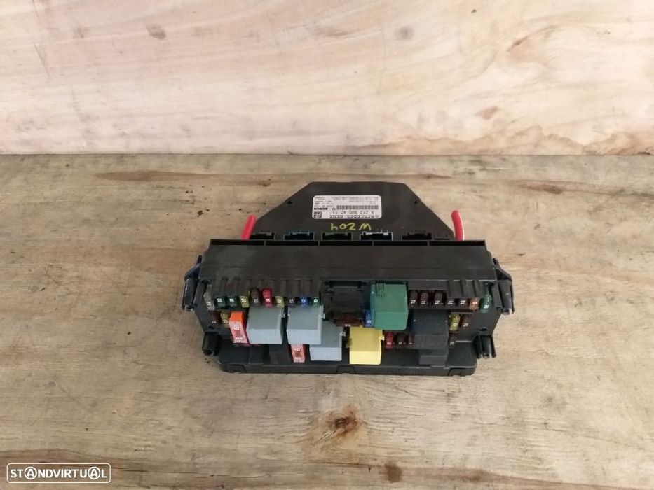 Mercedes c220 c250 cdi W204 W212 caixa de fusiveis A2129.004711