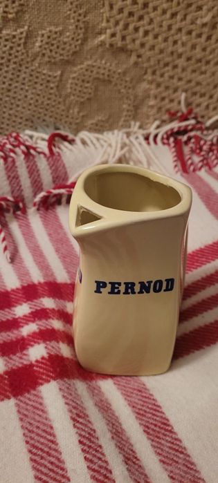Dzbanek na wodę PERNOD