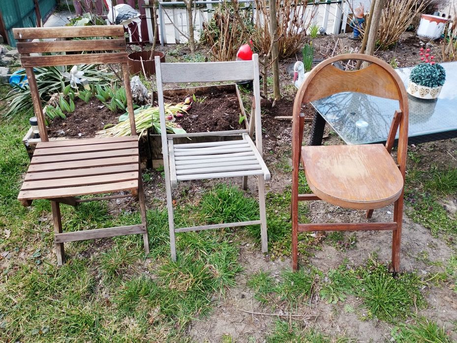 Drewniane składane krzesła Ikea