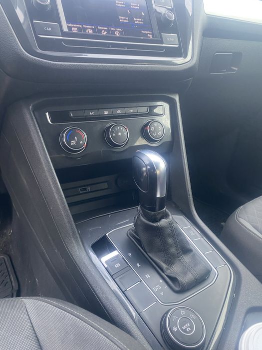 Продам Volkswagen Tiguan 2.0 Бенз
