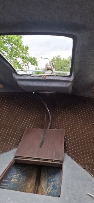 Łódź wędkarska kabinowa