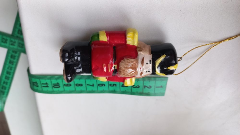 Новорічні прикольні іграшки