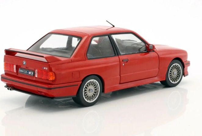 Miniaturas de carros 1.18