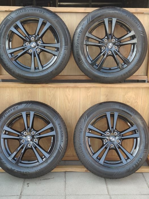 Oryginalne koła Hyundai z oponami 215/55R17 z 24r