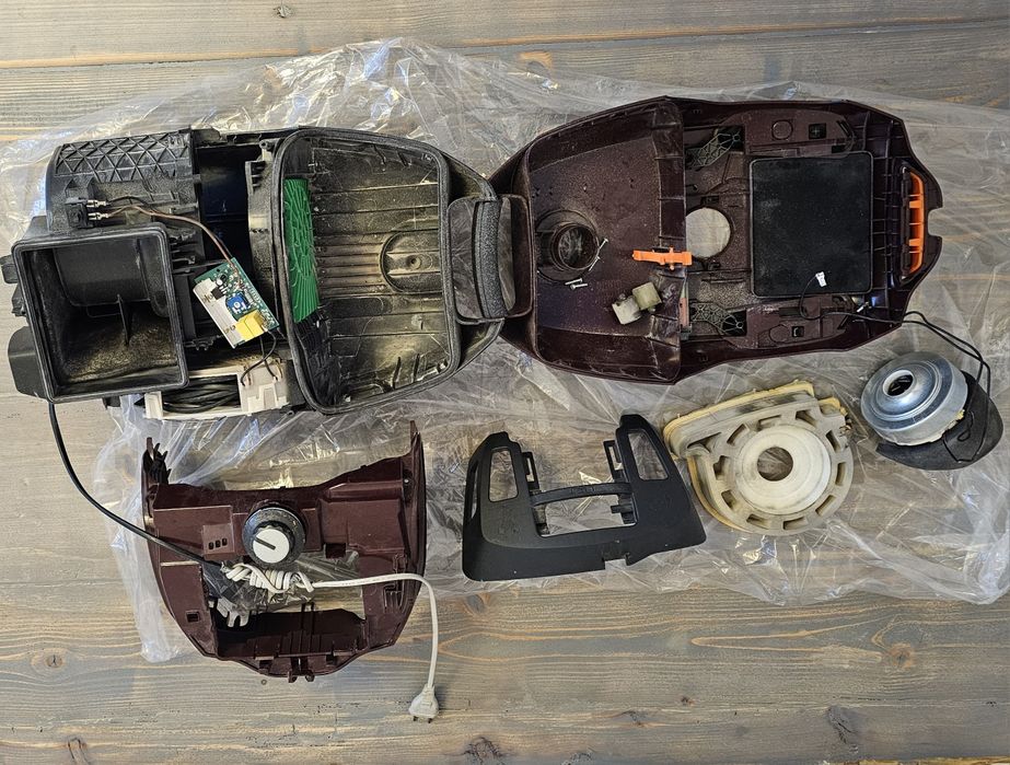 Odkurzecz electrolux silnt performer części