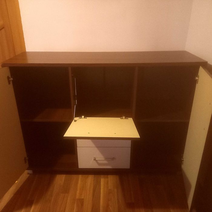 Komplet mebli 2xKomoda + półka wisząca