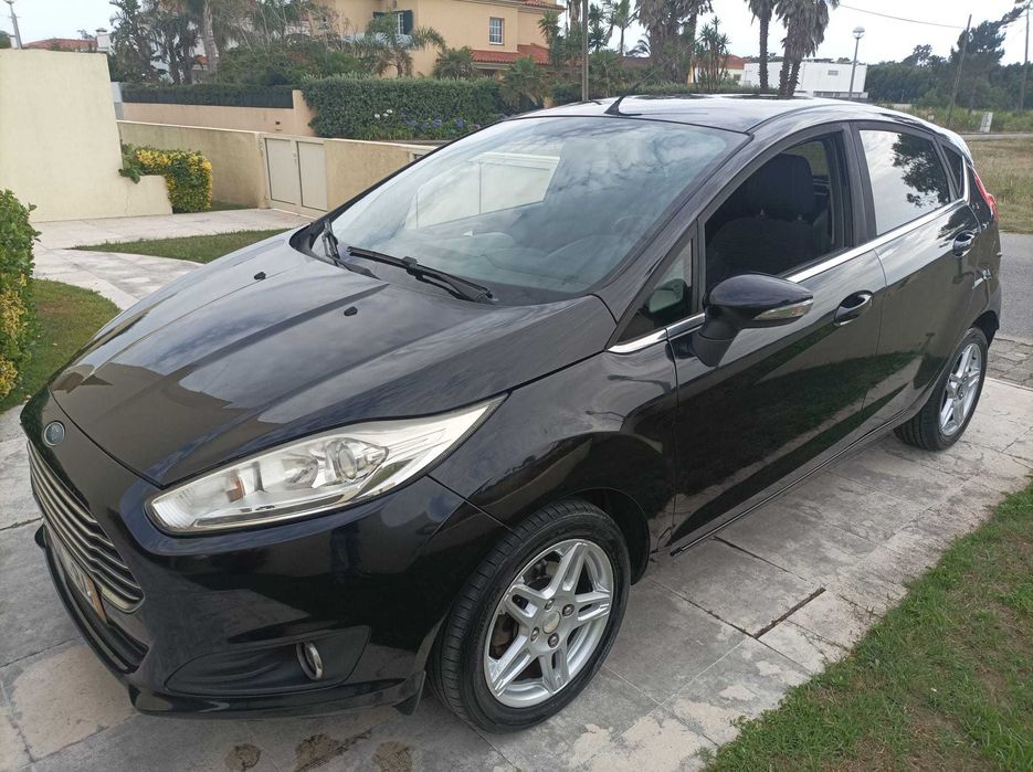 Ford Fiesta 1.5 TDCi Titanium 75cv (2012) – Excelente Estado – Distribuição Nova