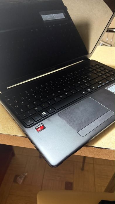 Acer Aspire E1 522