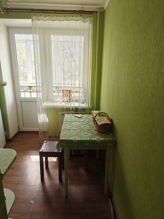 До метро Теремки 20 хв продам 2х квартиру