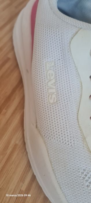 Sprzedam buty dziewczęce