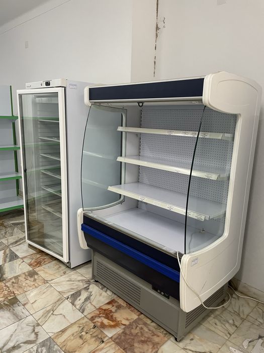 Mural refrigerado c/ cortina - Seminovo