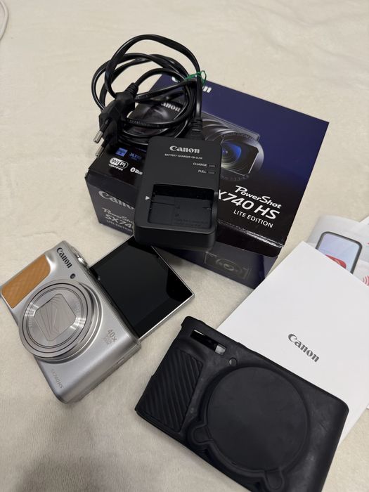 Canon PowerShot SX740 HS