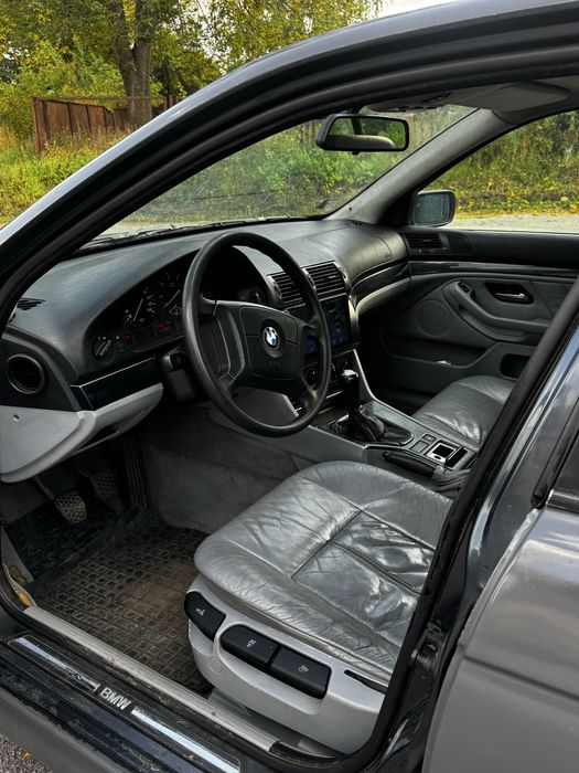 Продам BMW E39 2.5 турбодизель машина в Харькове !