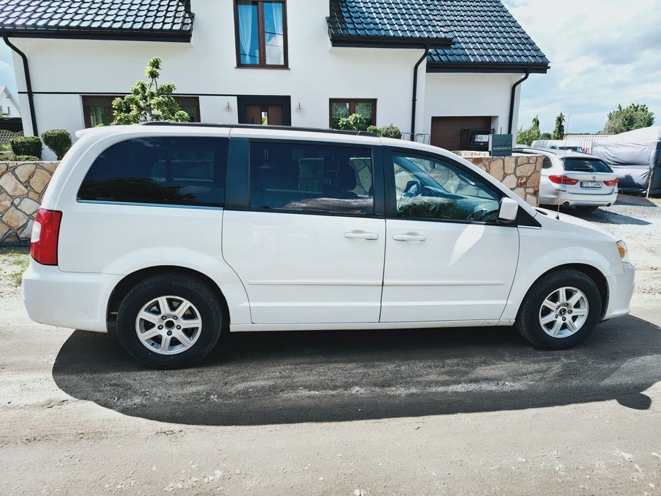 Chrysler Town & Country Chrysler Town and country Grand Voyager 3.6 Automat 2011