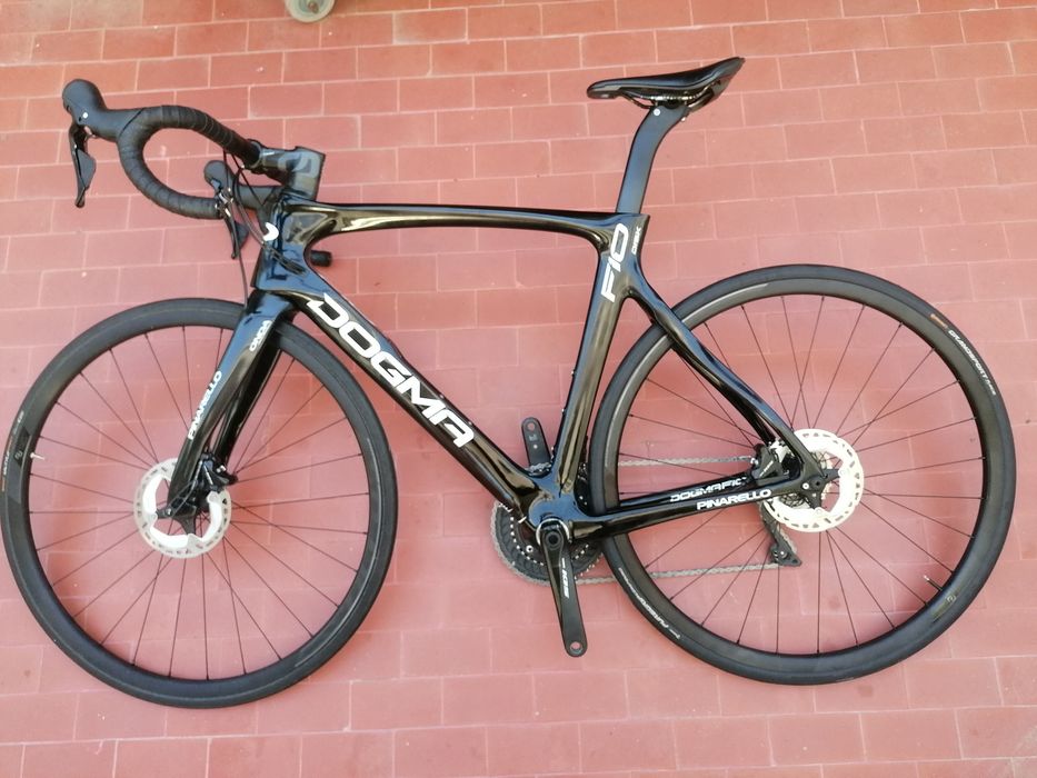 Pinarello Dogma F10 disc