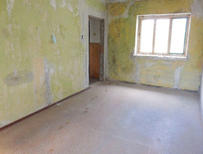 Продаж будівлі  частинами