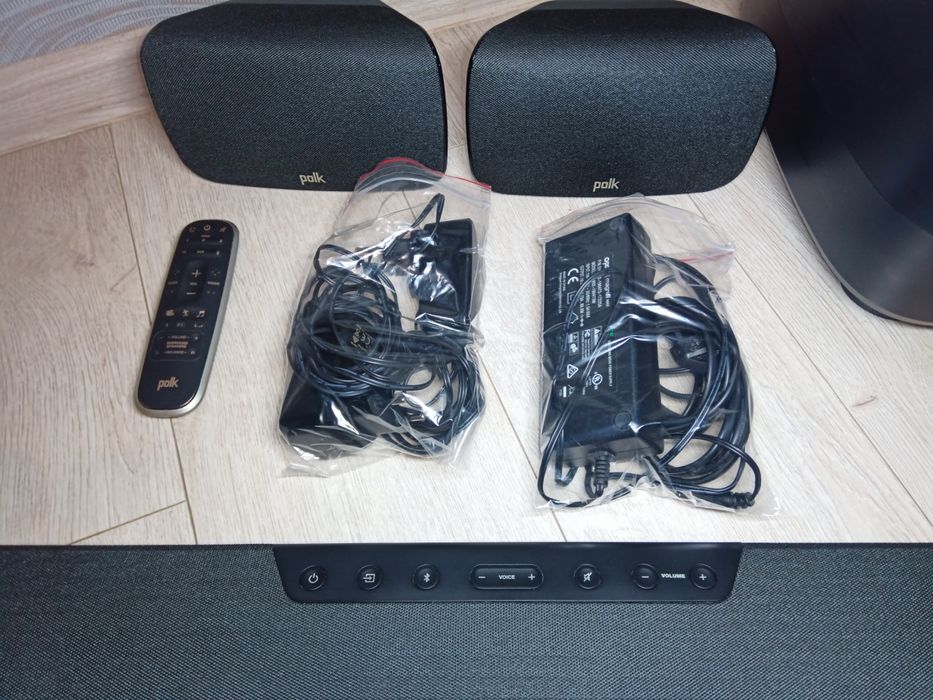 Саундбар Polk Audio MagniFi MAX SR