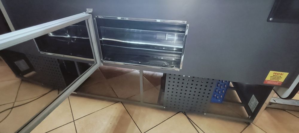 Вітрина холодильна