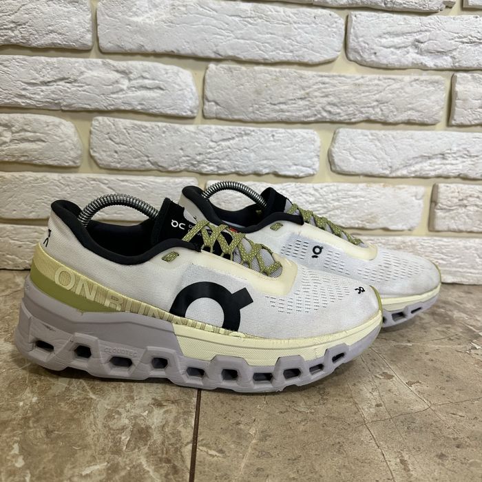 Кросівки On Cloudmonster 2