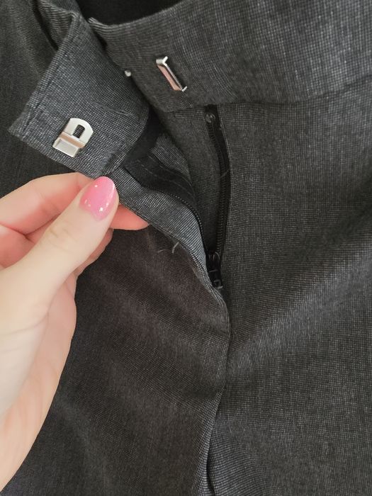 Spodnie materiałowe cygaretki damskie H&M.  Rozmiar 34.