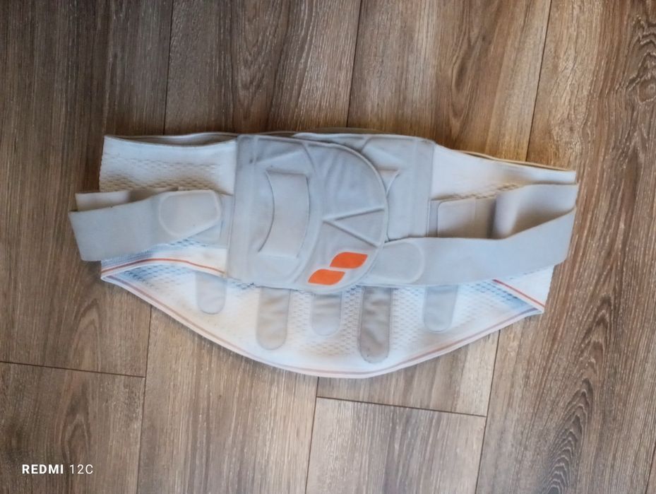 Поперековий бандаж