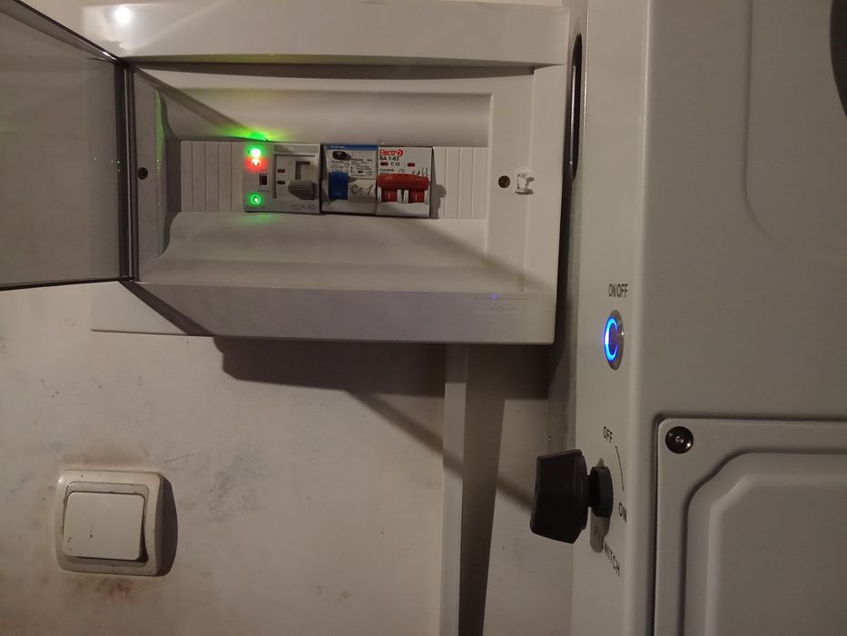 Geya G2P АВР 40А ManHua 63A перемикач 
Автомат вводу резерву 
100А 1