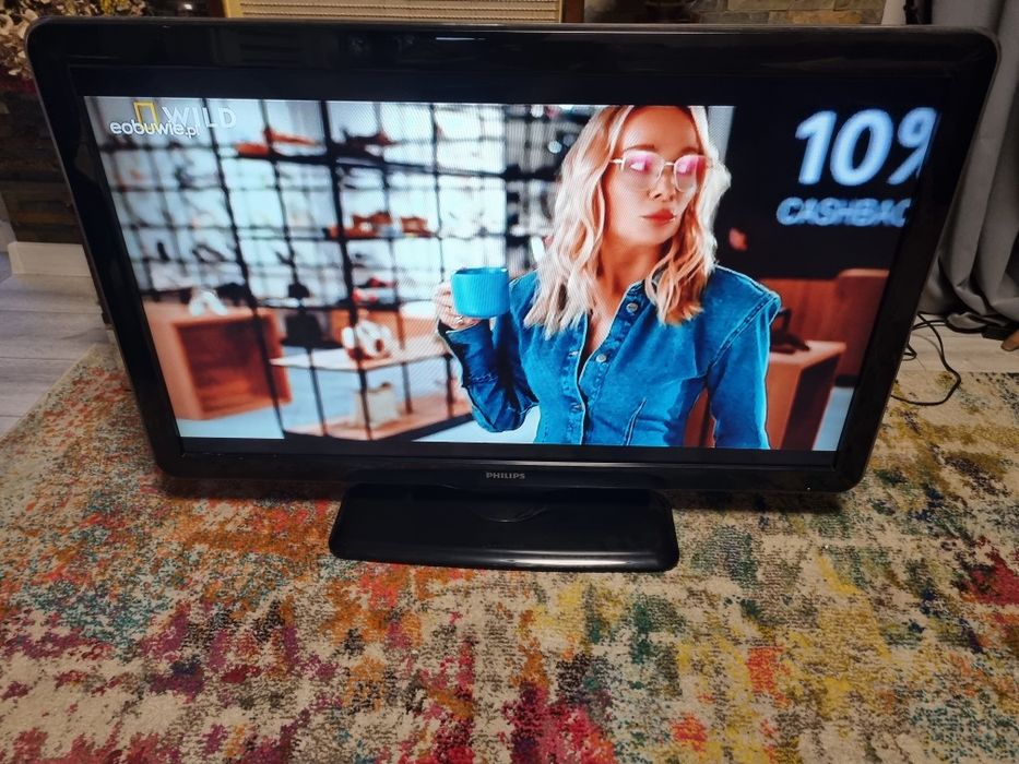 Telewizor PHILIPS 42 "  sprawny pilot