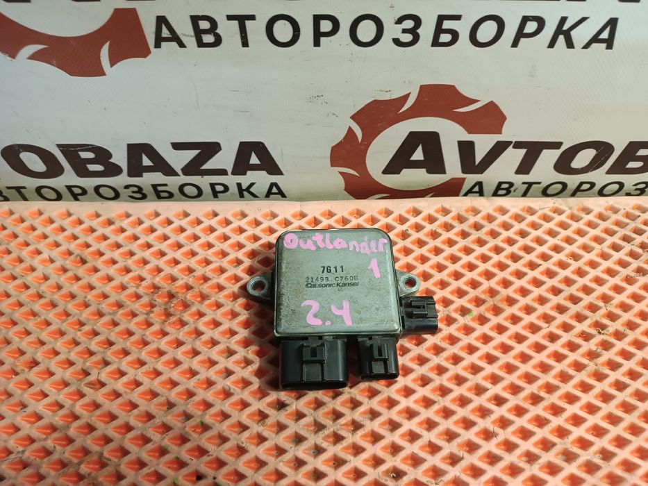 Блок управління вентилятором радіатора Mitsubishi Outlander 1 2.4