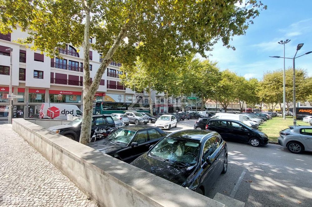 Loja em Alcobaça-Investimento