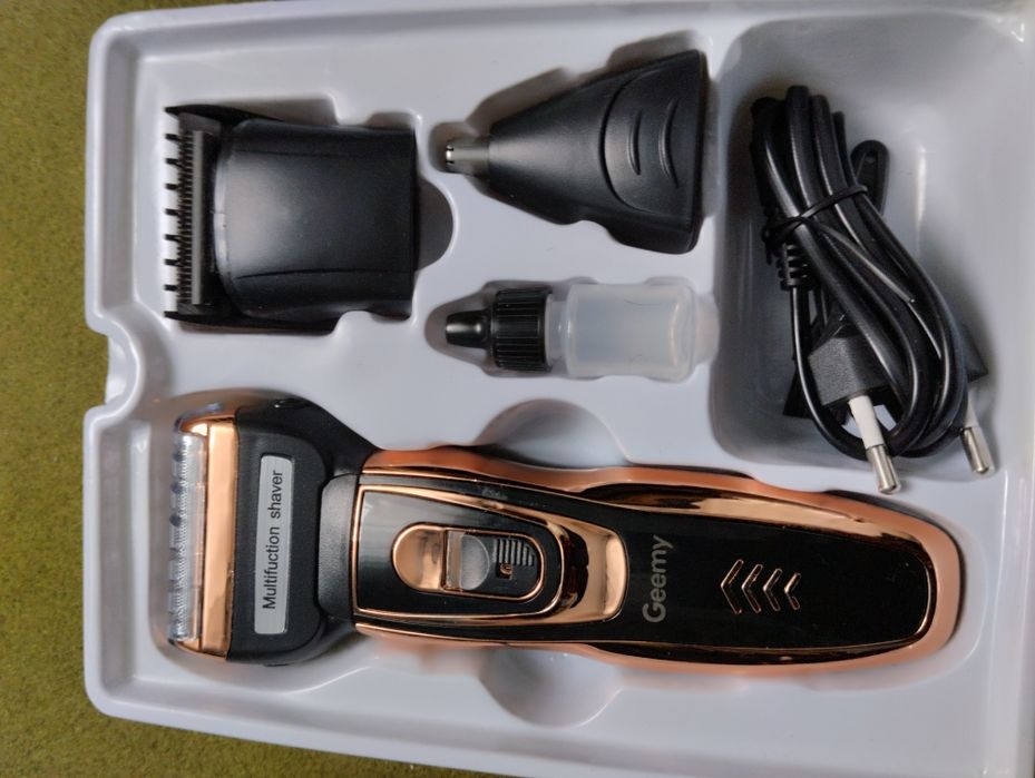 Бритва триммер 3 в 1 для стрижки и бритья