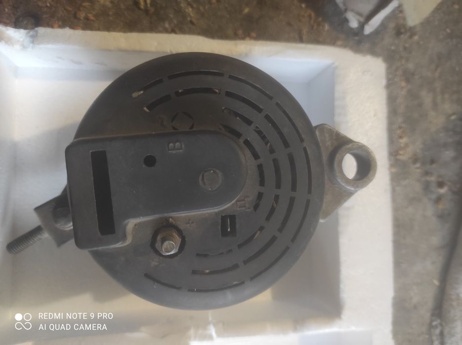 Генератор ВАЗ 2105 2107 2108-21099 Нива