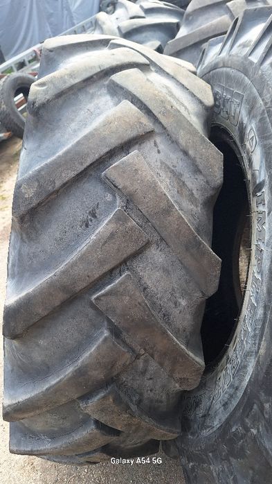 Opony 15.5/80/24 bkt