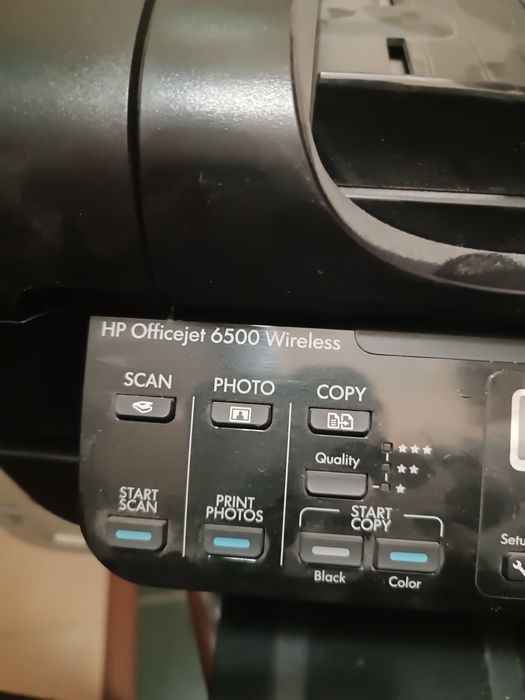 Принтер HP model E709n