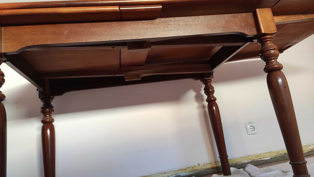 Mesa de Jantar extensível - Madeira Maçica