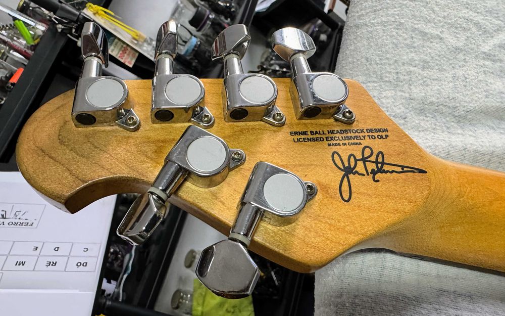 Guitarra OLP John Petrucci JP6