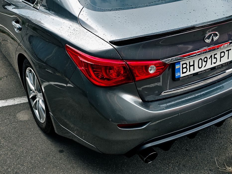 Infiniti q50 Premium 3.5 л гибрид Инфинити Hybrid