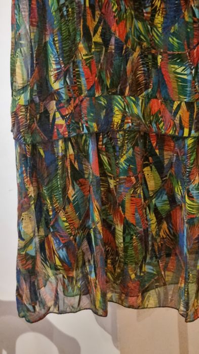 Vestido colorido às flores  Ricardo Santiago Barcelona