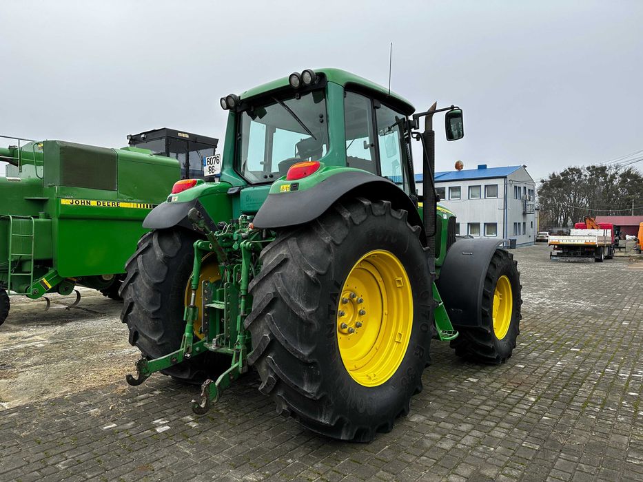 Трактор John Deere 6820 - 2003рік