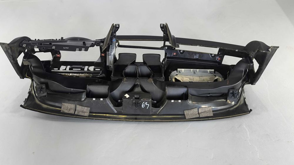 Tablier BMW Serie 7 (E65/E66) Europeu cor Preto