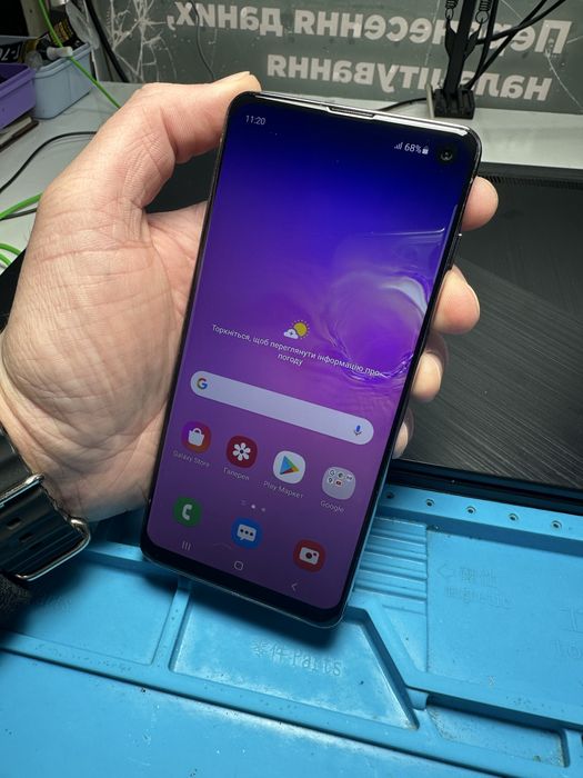 Samsung Galaxy s10 8/128  идеал