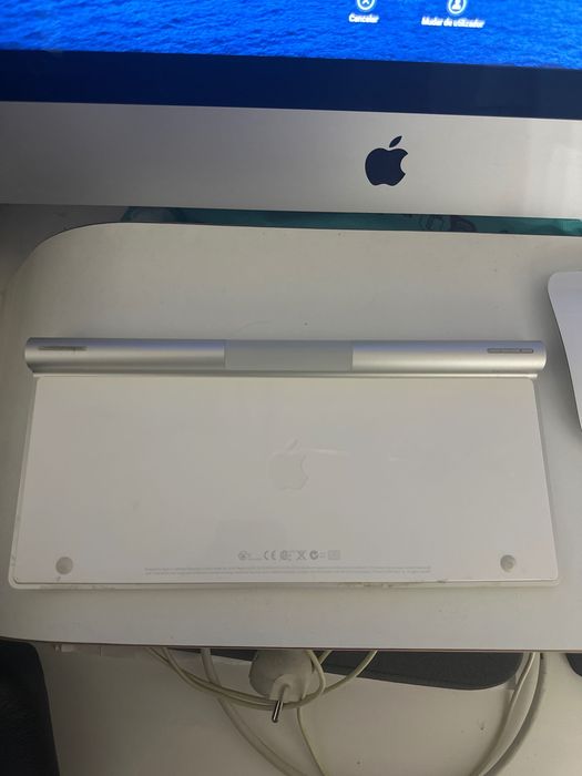 Título: Apple iMac 21,5” (Late 2013) | Intel i5 | 8GB RAM | 1TB | Teclado + Rato Apple