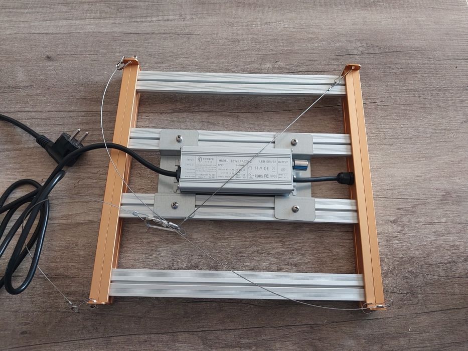 Lampa do uprawy roslin