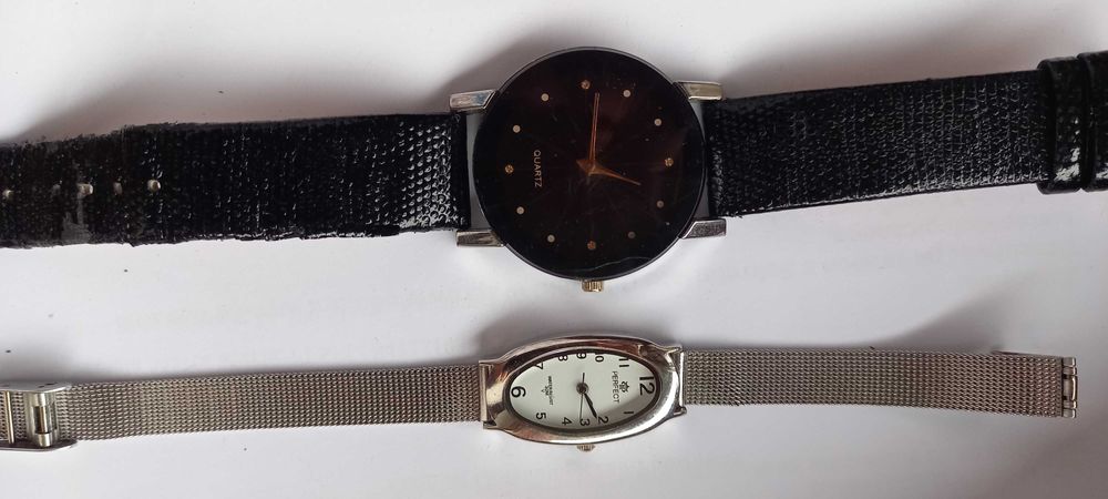 Dwa zegarki damskie