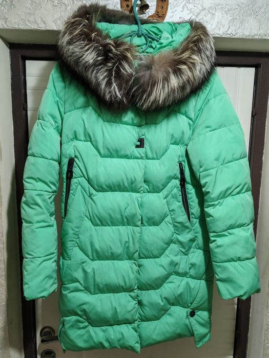 Тепла жіноча куртка