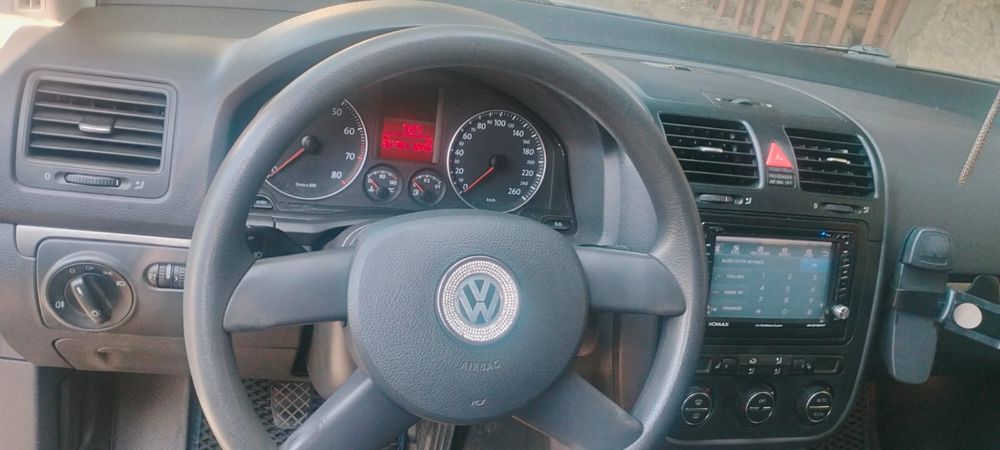 Продам авто в гарному стані Volkswagen Colf