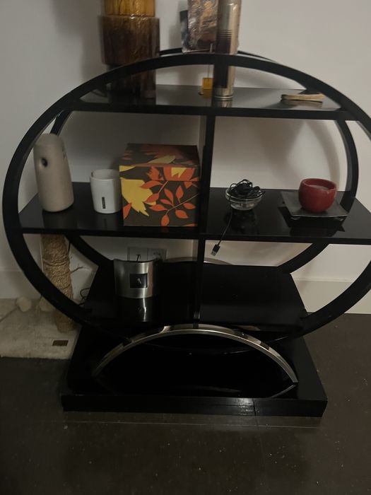 Movel design decoracao Zara vitrinismo anos 80