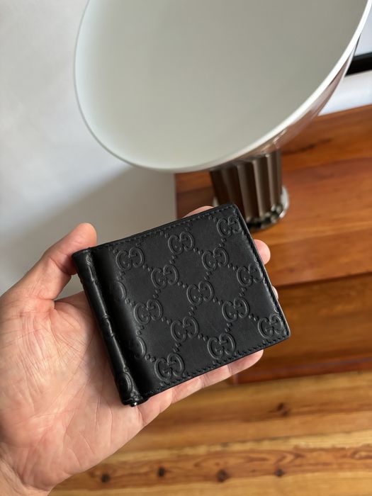 Carteira Gucci original com clip para notas