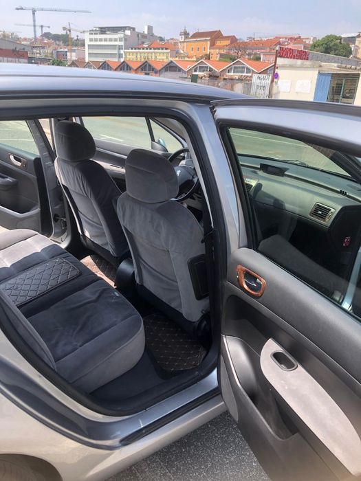 Peugot 307  1.4 - Gasolina 2004