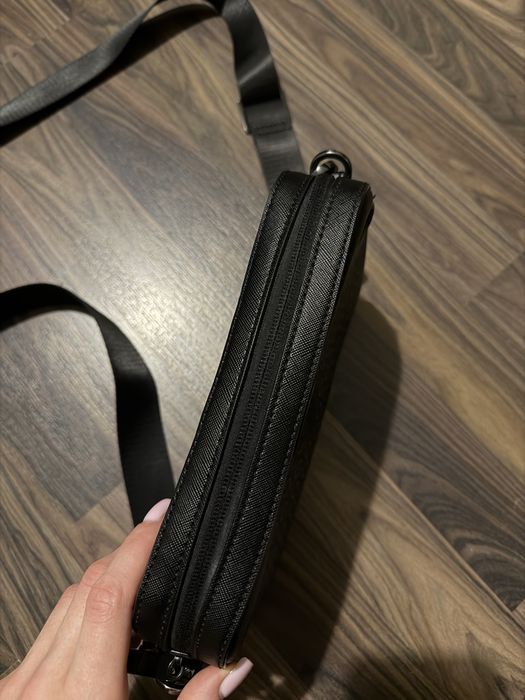 Сумка Guess чорна
