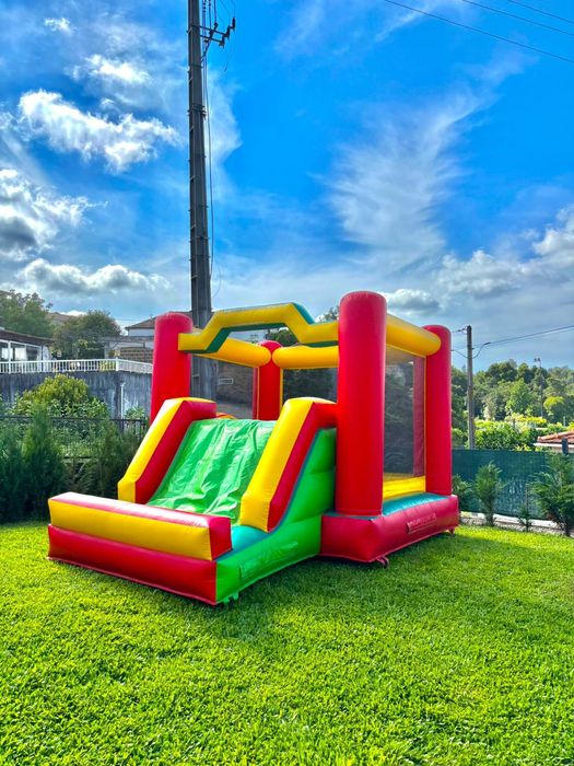 Aluguer de Insuflável